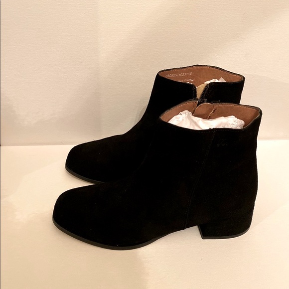 NWOB Christian diRiccio Blck Suede Ankle Boots 37 - Picture 4 of 4